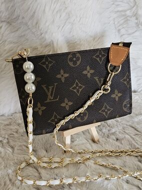 Louis Vuitton Monogram Pochette With Unbranded Gold Chain